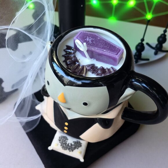 Handmade ✦ Hyde & Eek Vampire Mug Candle ✦ Coconut Brandy Chocolate Chip Soy Wax - Picture 5 of 8